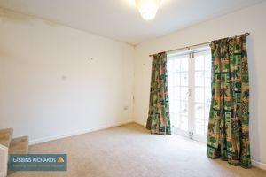 Snug- click for photo gallery